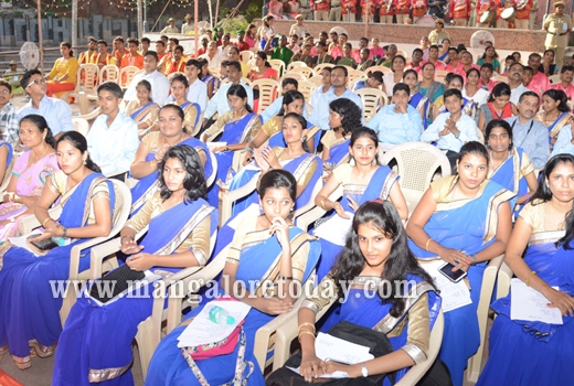 CM Siddaramaiah Lays foundation 1